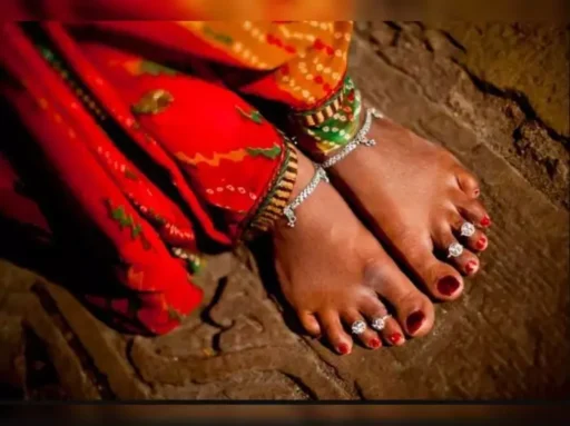 Behold The Beauty of Bichiya: The Significance Of Toe Rings In The Indian Bridal Look