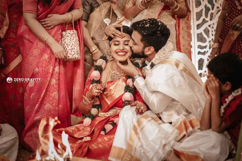 How to Use Natural Light for Stunning Wedding Photos